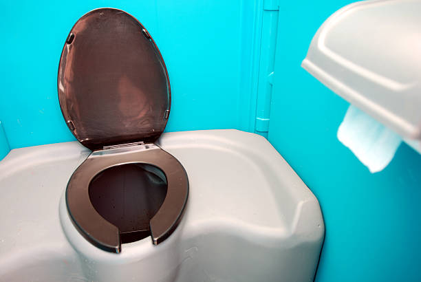 Porta potty delivery and setup in Bryn Mawr Skyway, WA